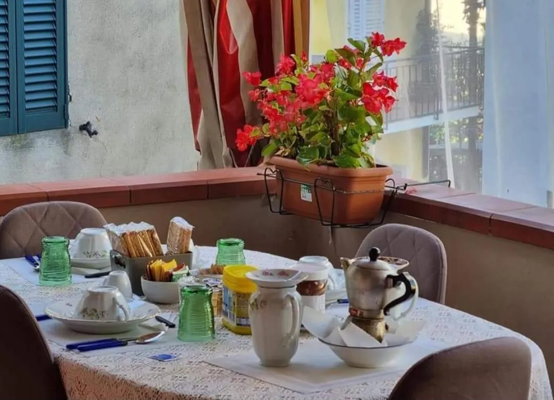A Collodi Io & Mamma100 M Dal Parco Di Pinocchio Bed & Breakfast 0*,
